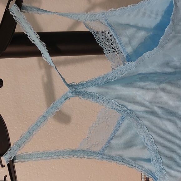 Light Blue Racerback Lace Ribbed Tank Top - Picture 3 of 5